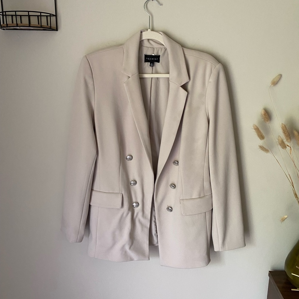 Premise beige long blazer